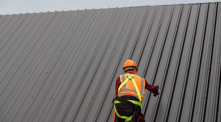Professional gutter cleaning in Fogelsville, PA